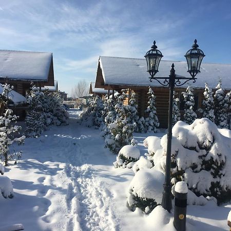 Eco Village Obukhiv 外观 照片