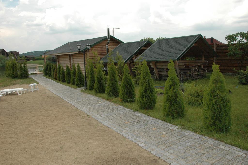 Eco Village Obukhiv 外观 照片