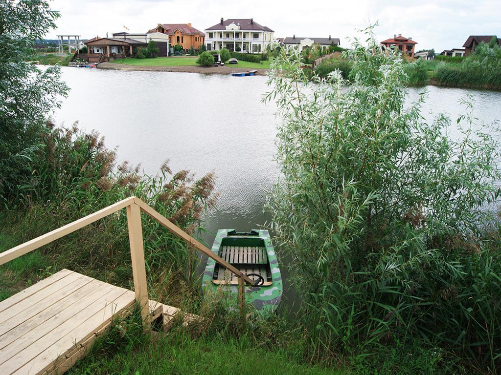 Eco Village Obukhiv 外观 照片